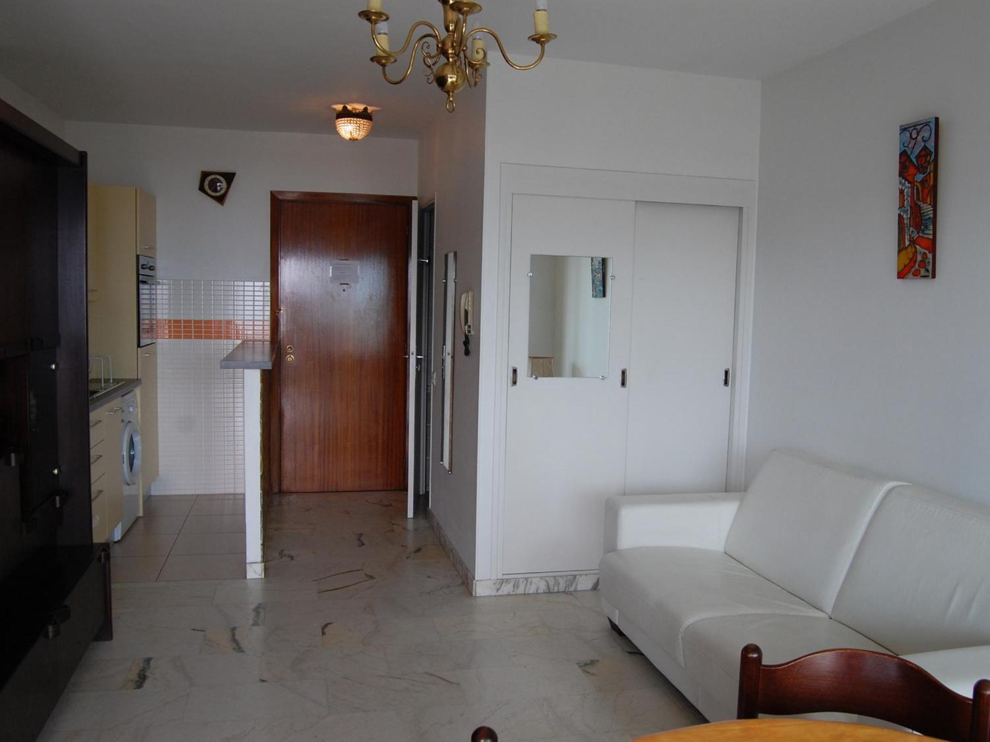 Studio Moderne Avec Terrasse Proche Plages Et Centre, Wifi Gratuit - Fr-1-196-216 Menton Exteriör bild